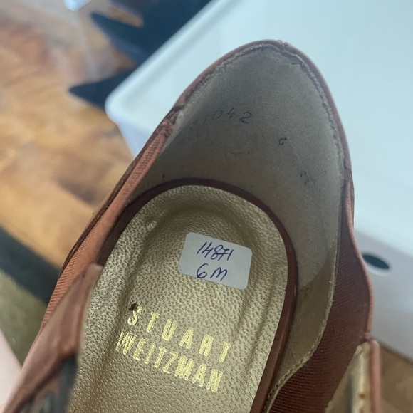 Stuart Weitzman strappy brown heels - Picture 2 of 2